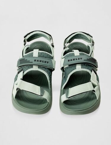 Oakley mens Studio Sandal in Kuwait
