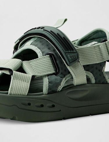 Oakley mens Studio Sandal in Kuwait