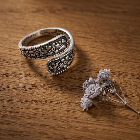 Vintage Open Adjustable Ring with Intricate Carving Design, Unique Boho Ethnic Style Finger Ring for Women, Antique Finish Statement Jewelry Gifts for Birthdays and Special Occasions in Kuwait