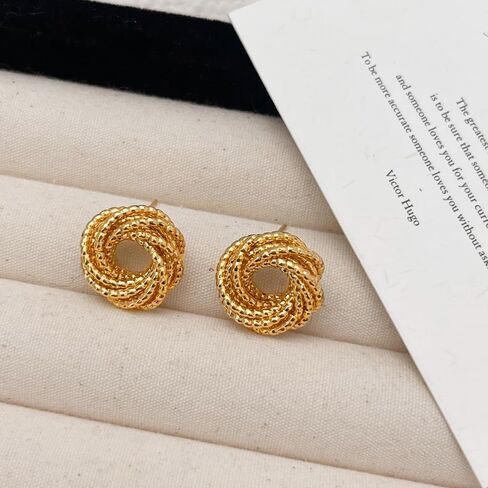 18K Gold Plated Gold Flower Stud Earrings For Women Lightweight Cute Floral Studs Jewelry for Sensitive Ears Daily Wear in Saudi Arabia