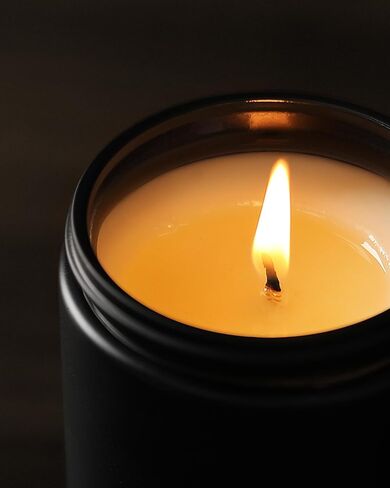 AOOVOO Scented Candles for Men - Mahogany & Teakwood Candles for Home Scented | Soy Candles | Strong Fragranced Masculine Black Candle Gift for Women & Men, 9oz in Saudi Arabia