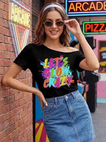 قمصان 80s للنساء قميص Let's Glow Crazy قبالة الكتف قميص نيون عتيق 90s 80s ملابس الحفلات تحت عنوان in Kuwait