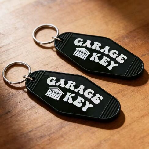 Lemua Garage Keychain, Vintage Garage Key Tag, Funny Garage Gift for Men, Car Guys, Mechanics, Dads in Kuwait