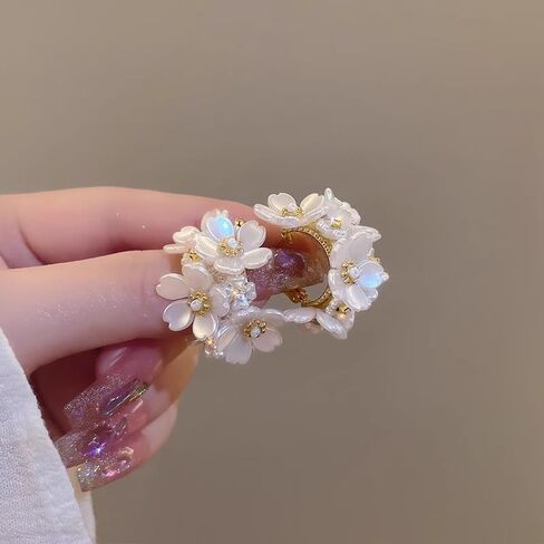 Flower Earrings for Women Boho Spring Summer White Flower Floral Hoop statement Earrings in Kuwait