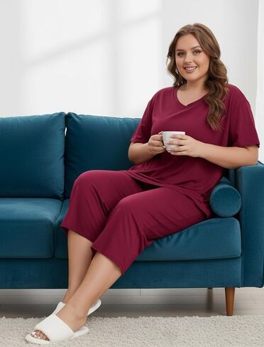 Plus Size Pajamas for Women Set Short Sleeve Tops and Capri Pants with Pockets Womens Pajama Sets Size 1x to 5x in Kuwait