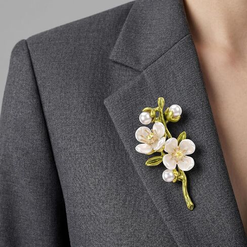 Elegant Pearl Flower Brooches Pin for Women, Green Floral Lapel Brooch for Coat Bag, Vintage Pearl Flower Brooches Pin, Dress Accessories, Gift for Woman for Her Birthday in Saudi Arabia