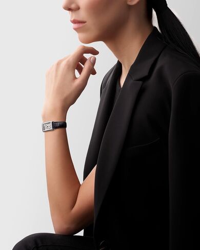 Longines Dolcevita 20.80 X 32MM Quartz Watch in Kuwait