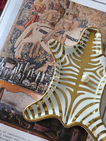 Exquisite Glazed Porcelain Jewelry Dish Tray with Decorative Figures - Luxurious Gift for Girlfriends, Sisters, and Moms | Bulk Purchase Available (1 x Gold Stripe Tiger Tray) in Saudi Arabia