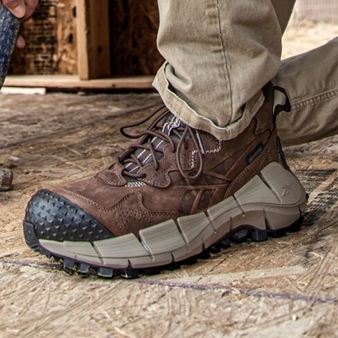 حذاء رجالي من Reebok Work Zig Kinetica Edge II بلون بني مركب عند أصابع القدم in Kuwait