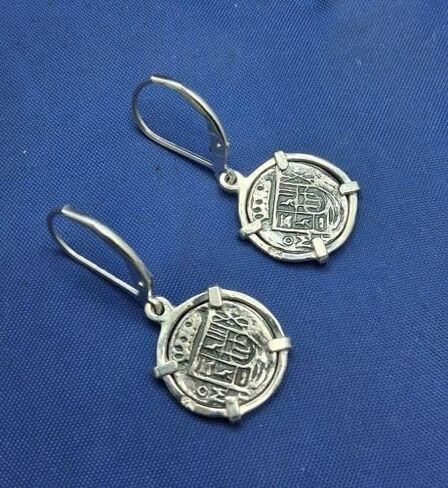 Small Atocha Shipwreck Reproduction Coins Pirate Earrings With Lever Backs in Kuwait