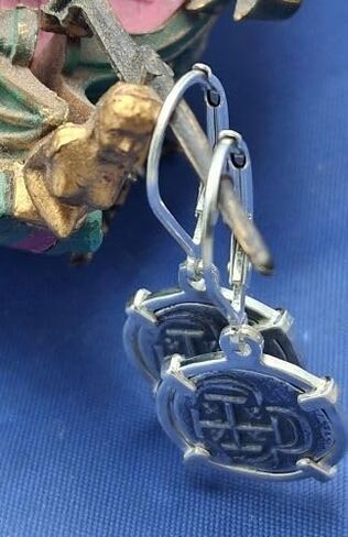 Small Atocha Shipwreck Reproduction Coins Pirate Earrings With Lever Backs in Kuwait