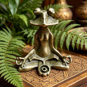 Small Brass Frog Incense Holder,Frog Statue Meditation Lotus Pose Yoga Zen Buddha,Decor Figurine,Ideal Decor for Home,Office,Collection Gifts(Frog) in Kuwait