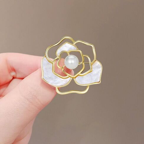 Brooch Flower Golden Clothing Accessories Rhinestone Pearl Jewelry Men Women in Saudi Arabia