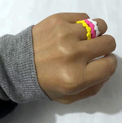 خاتم زفاف من السيليكون بسلسلة رقيقة على شكل قلب للنساء من AZYOUNG مكون من 12 قطعة من الأربطة المطاطية القابلة للتكديس باللون الأحمر والأصفر والأخضر - مقاس أمريكي 4-10 in Kuwait