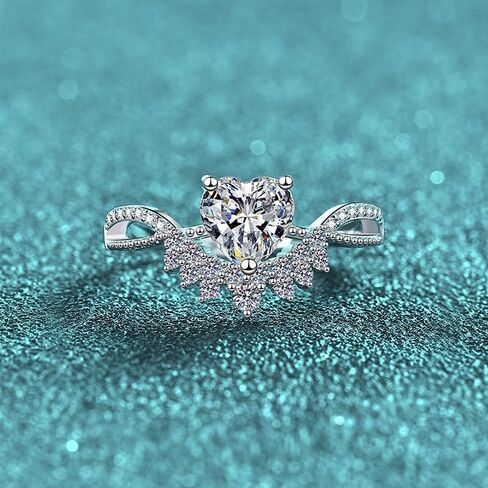 Women's Romantic 14K Gold Heart Shape Diamond Statement Ring, Featuring 1 Carat Heart-Shaped VVS1 D-Color Stone on Unique Twist Band, Symbolic Design for Love Celebrations in Kuwait