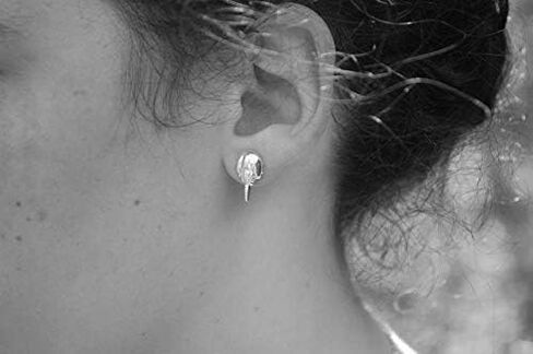 Horseshoe Crab Stud Earrings - gold in Saudi Arabia
