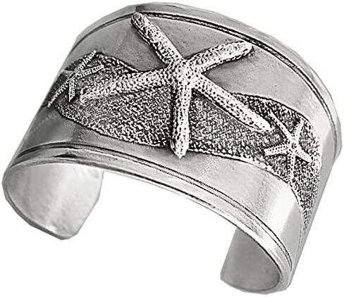 Horse Lady Gifts Starfish bracelet in silvery pewter, handmade USA in Saudi Arabia