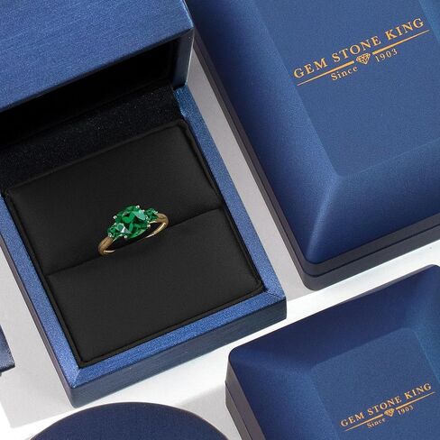 Gem Stone King 10K Yellow Gold Green Nano Emerald 3-Stone Engagement Ring For Women | 0.99 Cttw | Cushion 7MM and 3MM | Gemstone Birthstone | 3 Stone Wedding Anniversary Promise Ring in Kuwait