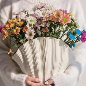 Sea Shell Vase - Ceramic Coastal Shell Shaped Vase for Living Room Bedroom Bathroom Modern Home Decor Unique Farmhouse Aesthetic Shelf and Decorative Centerpiece White Table Cute Planter Flower Pot in Kuwait