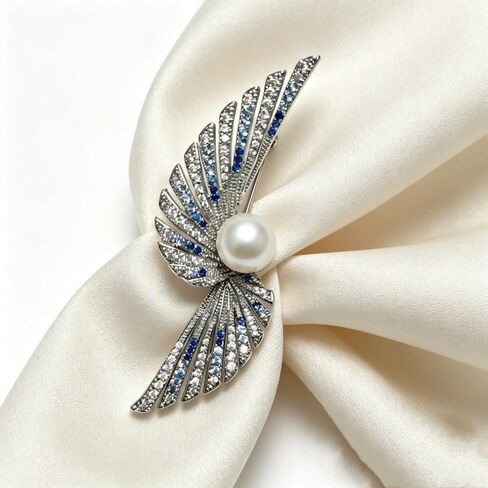 Winged Diamond Natural Freshwater True Pearl Brooch, Exuding a Natural Luster. Made of Copper Material with Zircon Accents, It Can also be Used as a Pendant, Versatile and Practical. It can be Used as a Fashionable Accessory for Suits, Dresses, Weddings,  in Saudi Arabia