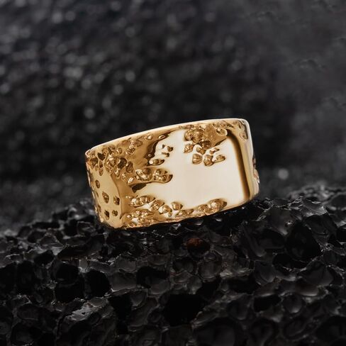 Mens Gold Tone Signet Rings Stainless Steel Gothic Fashion Pinky Signet Statement Band Ring Jewelry for Men Women Size 8/9/10/11/12/13 in Saudi Arabia