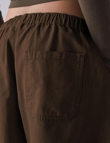 Women's Wide Leg Cargo Capris Pants Elastic Waist Baggy Cropped Pants with Poackets in Kuwait