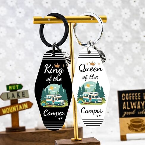 هدايا التخييم لها سلسلة المفاتيح RV Keychain King and Queen of the Camper Keychain للرجال والنساء، ملحقات التخييم الرائعة، يجب أن تمتلك هدايا RV للزوجين عيد الميلاد وأعياد الميلاد in Kuwait