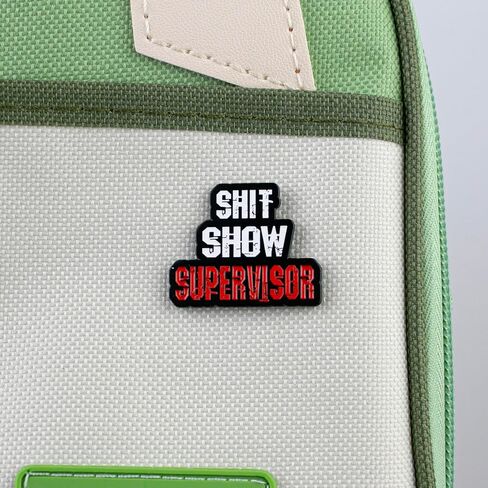 دبوس المينا الفكاهة المكتبية الساخرة من Sht Show Supervisor، بروش دبوس سخرية مضحك في مكان العمل لمديري Sassy Boss وزملاء العمل الفكاهيين، شارة بروش نكتة العمل المضحكة، شارات طية صدر السترة المقتبسة من المكتب الساخر، هدية فكاهة الرئيس، إكسسوار مجوهرات نكتة in Kuwait