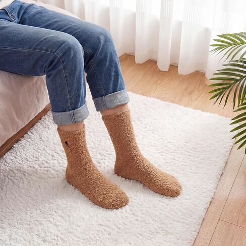 Glitopper 5 Pcs Fuzzy Bigfoot Crew Socks Men's Bigfoot Soft Fluffy Slipper Socks Funny Sasquatch Gifts for Him Men Husband Father's Day in Kuwait