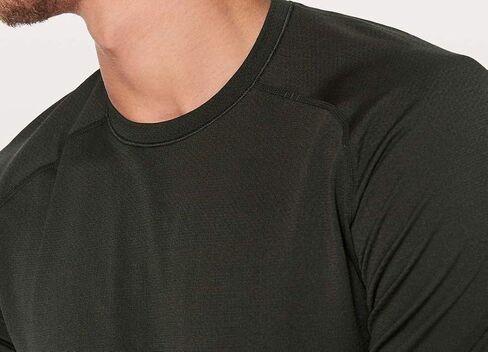 تي شيرت رجالي من Lululemon ذو أكمام قصيرة من Metal Vent Tech (فحمي عميق/أسود، XS) in Kuwait