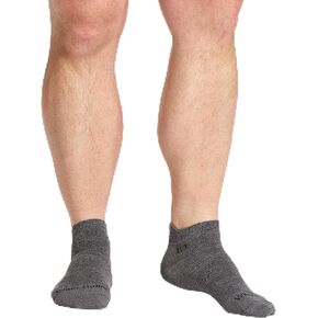 Wide Open Men's Lightweight Ankle Socks – Non-Binding Merino Wool Lifestyle Socks for Wide Feet in Saudi Arabia