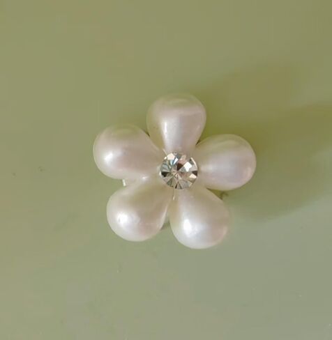 Silver Flower Shoe Charms for Women, Bling Rhinestone Charms for Clog Shoe Decoration in Saudi Arabia