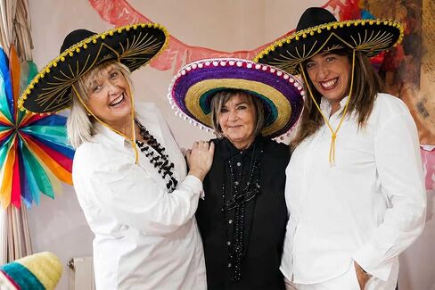 GiftExpress 2PC Adult Black Sombrero Hat, 21-Inch Wide – Mariachi-Style Costume Sombrero with Gold Braid Trim, Polyester, One Size Fits Most in Kuwait