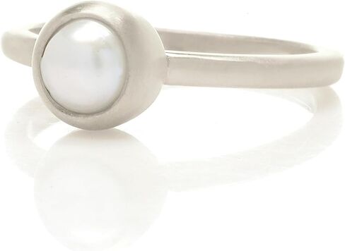 Freshwater Pearl Bezel Set Ring - Gold Filled Stackable - June Birthstone Delicate Jewelry - Round 6mm Pearl in Gold Bezel - Elegant Stacking Ring in Kuwait