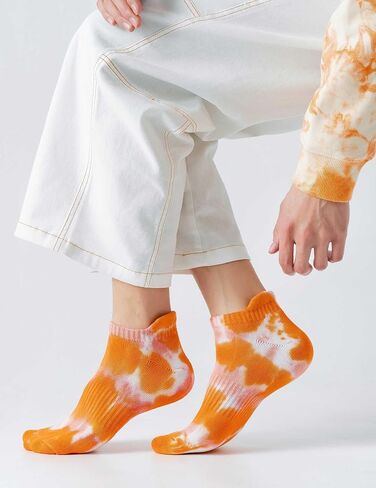 5 Pairs Tie Dye Ankle Socks Giftbox Set for Women Men, Soft Terry Bottom Cushioned Socks with Ear Tab in Saudi Arabia