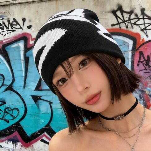 قبعة الهيب هوب التجريدية المتماسكة، قبعة جمجمة مترهلة من Streetwear Retro، قبعة شتوية دافئة للجنسين للرجال والنساء باللون الأسود in Kuwait