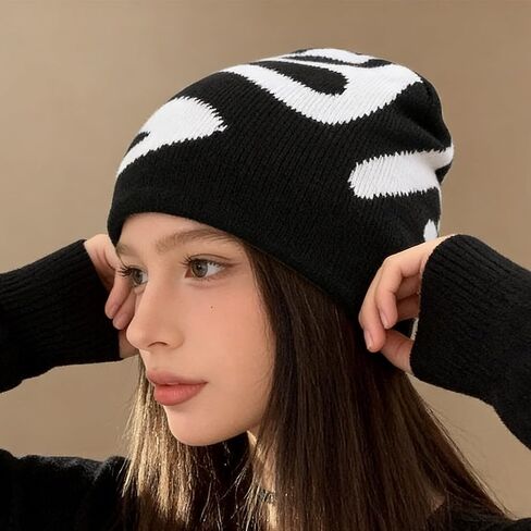 قبعة الهيب هوب التجريدية المتماسكة، قبعة جمجمة مترهلة من Streetwear Retro، قبعة شتوية دافئة للجنسين للرجال والنساء باللون الأسود in Kuwait