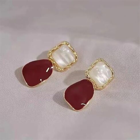 Drop Earrings for Women, resin earrings Geometric Minimalist Design, Gold Tone Alloy, Lightweight Pendant Earrings Fashion Earaccessory Gifts in Saudi Arabia