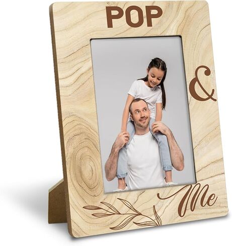 هدايا الجد، هدية إطار صور POP & Me لجد POP، تحمل صورة مقاس 4 × 6 بوصة، هدايا إطار صور خشبي لعيد الأب وعيد الميلاد المجيد، عرض على سطح الطاولة، المكتب in Kuwait