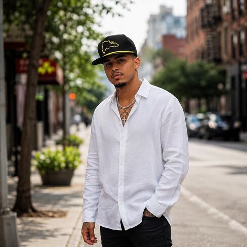 Dominican Republic Snapback Hat – Minimal Map Design Cap – Premium Embroidery, Flat Brim, Adjustable Fit, Streetwear Style in Kuwait