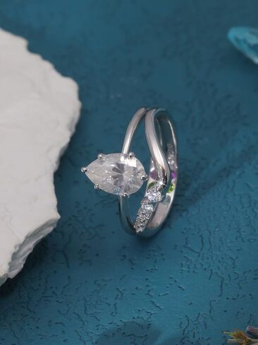 Full Moissanite 1.5CT Pear Cut 2pcs Ring Sets S925 Sterling Silver Contoured Band Single Side 5 Stones Stackable Bridal Women in Saudi Arabia