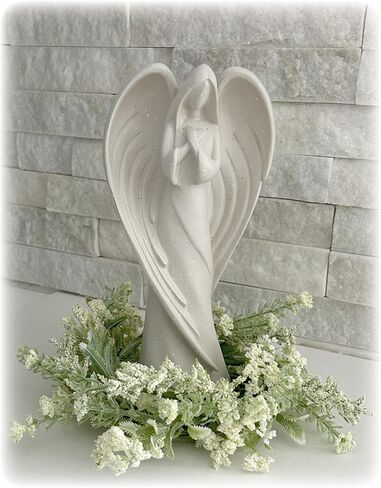 Artificial Green and White Floral Wreath – 8–10 Inch Vintage Wreath with Cream Astilbe Accents for Home Decor, Weddings, or Memorials in Saudi Arabia
