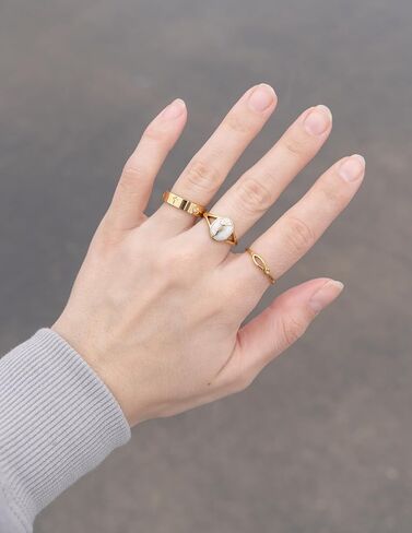 Elevated Faith Wildflower Signet Ring in Saudi Arabia