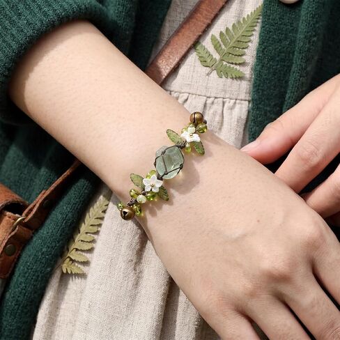 Green Fluorite Macrame Bracelet with Jewelry Box, Handmade Boho Floral Crystal Bracelet with Natural Raw Fluorite, Adjustable Spiritual Healing Jewelry for Women Nature-Inspired Meditation in Saudi Arabia
