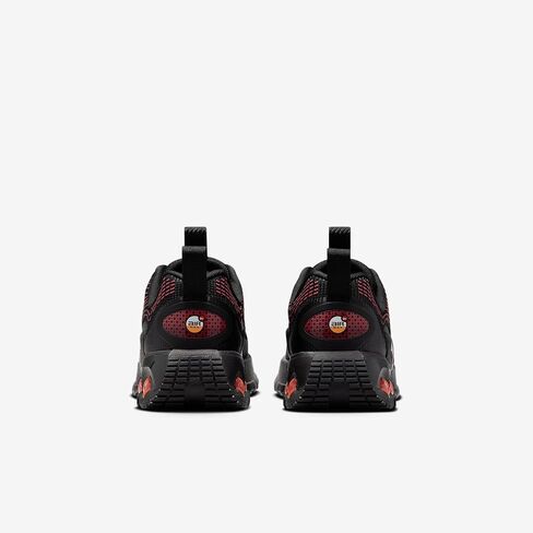 حذاء Nike Air Max Dn للأطفال الصغار (FN4453-006، أسود/أسود/قرمزي ساطع/أسود) مقاس 8 in Kuwait