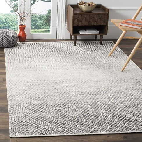 سجادة منطقة SAFAVIEH Montauk Collection - 6' x 9'، رمادي فاتح وعاجي، قطن مصنوع يدويًا، مثالية للمناطق ذات حركة المرور العالية في غرفة المعيشة وغرفة النوم (MTK601K) in Kuwait