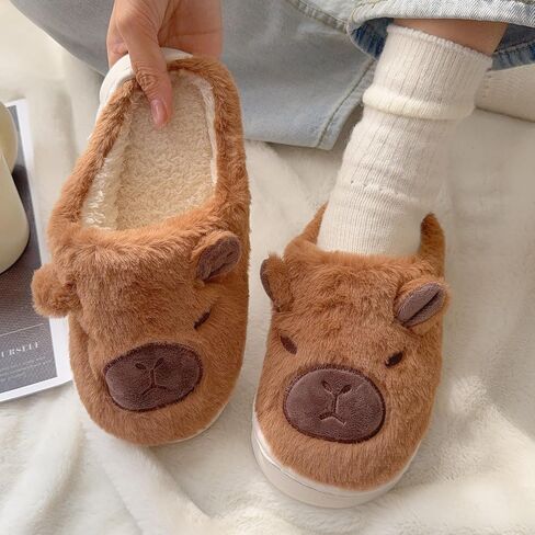 1pair Women Winter Warm Cotton Slippers Cute Capybara Slip-On Shoes Soft Non-Slip Soles Lightweight Easy Wear Closure in Kuwait