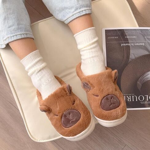 1pair Women Winter Warm Cotton Slippers Cute Capybara Slip-On Shoes Soft Non-Slip Soles Lightweight Easy Wear Closure in Kuwait