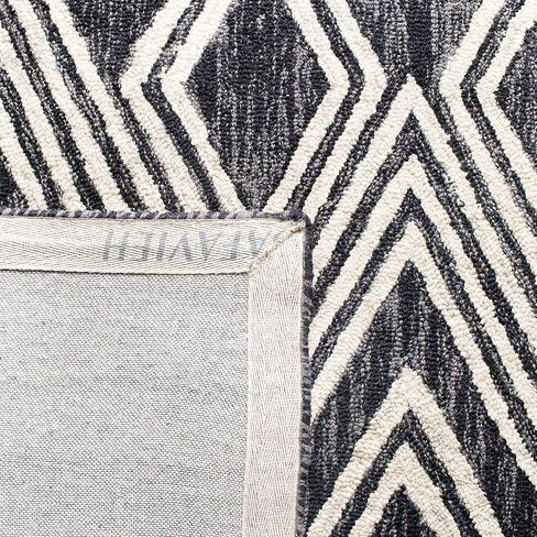 سجادة SAFAVIEH Micro-Loop Collection Runner - 2'6" x 9'، فحمي وعاجي، صوف قبلي مغربي مصنوع يدويًا، مثالي للمناطق ذات حركة المرور العالية في غرفة المعيشة وغرفة النوم (MLP156H) in Kuwait