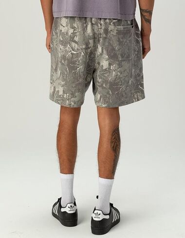 RSQ Mens Loose Sweat Shorts in Saudi Arabia